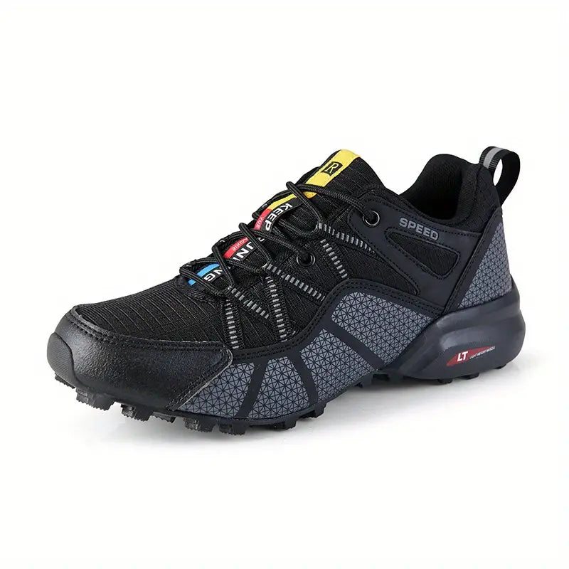 Laurenz - Wanderschuhe namens Peak Striker